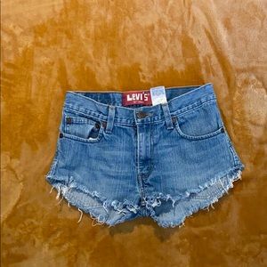 Levi’s Cutoffs